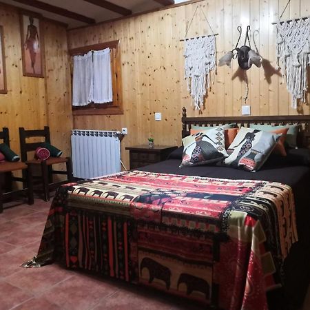 Casa Conesa II Pensionat Tronchon Exteriör bild