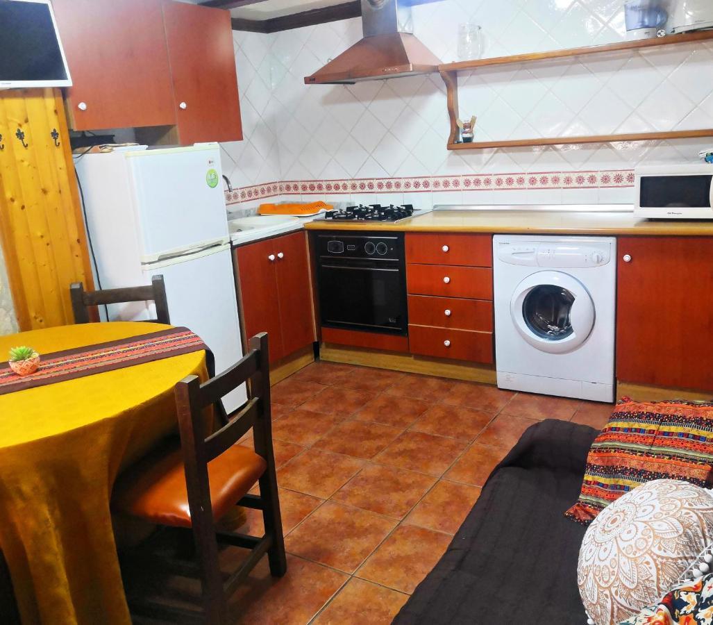 Casa Conesa II Pensionat Tronchon Exteriör bild