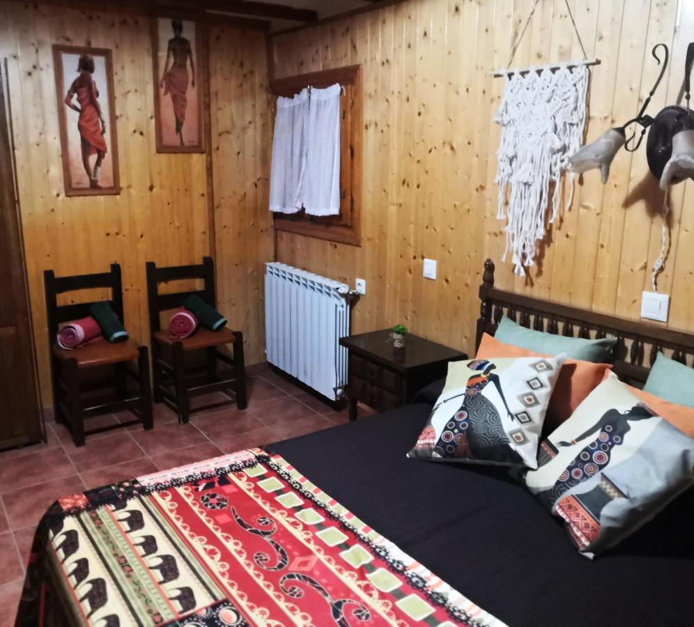 Casa Conesa II Pensionat Tronchon Exteriör bild