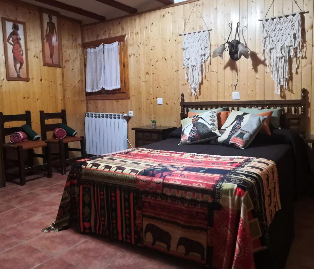 Casa Conesa II Pensionat Tronchon Exteriör bild