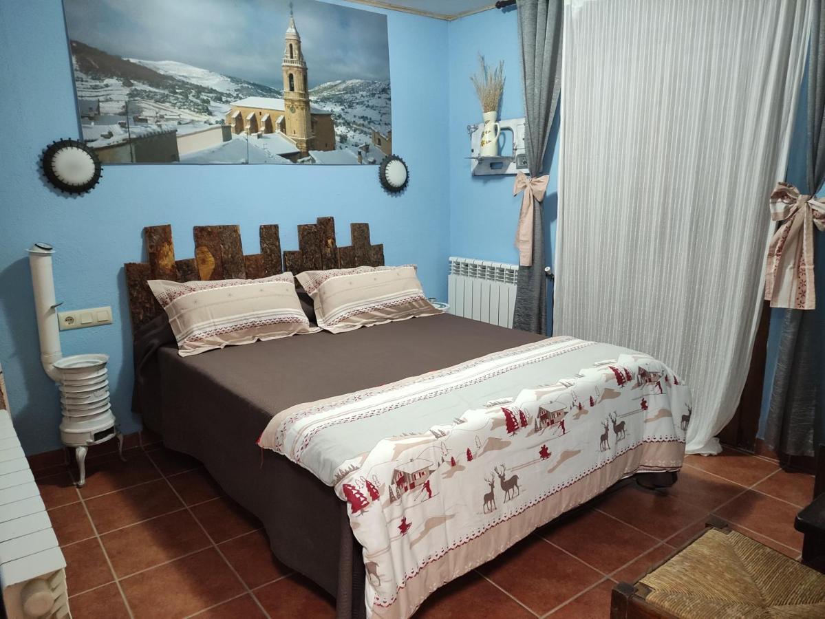 Casa Conesa II Pensionat Tronchon Exteriör bild