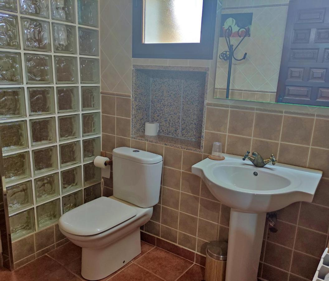 Casa Conesa II Pensionat Tronchon Exteriör bild