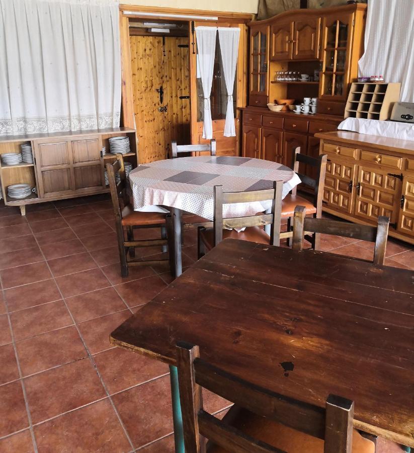 Casa Conesa II Pensionat Tronchon Exteriör bild